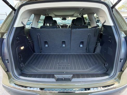 Certified 2025 Subaru Ascent Bronze Edition w/ Onyx Package image 12