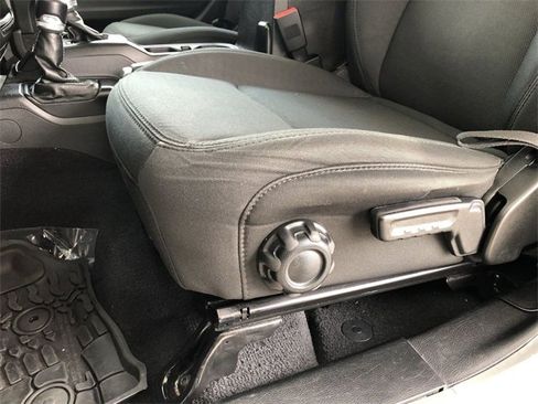 Used 2021 Jeep Wrangler Unlimited Sahara w/ LED Lighting Group image 21