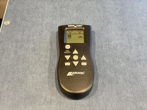 Used 2023 Ford Transit 350 XLT image 20