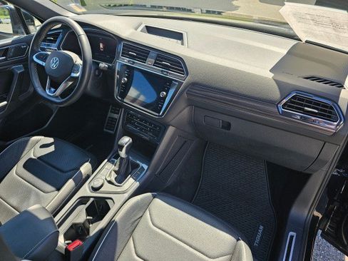 Certified 2023 Volkswagen Tiguan SEL R-Line AWD/4WD image 11