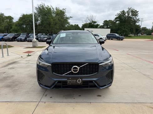 Certified 2023 Volvo XC60 B5 Plus FWD image 8