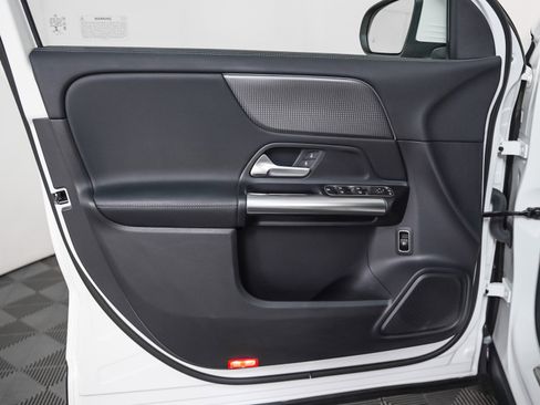 Certified 2022 Mercedes-Benz GLA 250 image 25