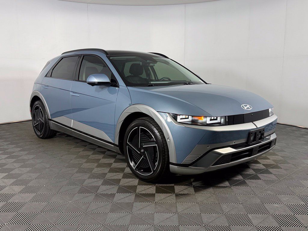 Used 2025 Hyundai Ioniq 5 Limited AWD/4WD image 4
