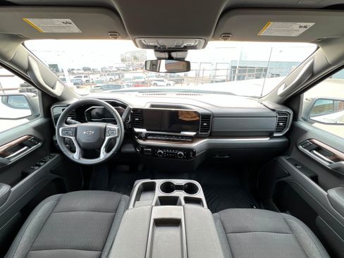 Used 2025 Chevrolet Silverado 1500 RST w/ Z71 Off-Road Package image 10