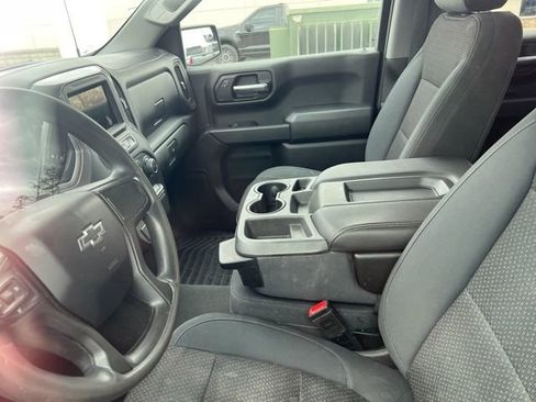 Used 2019 Chevrolet Silverado 1500 Custom Trail Boss w/ Custom Convenience Package image 18