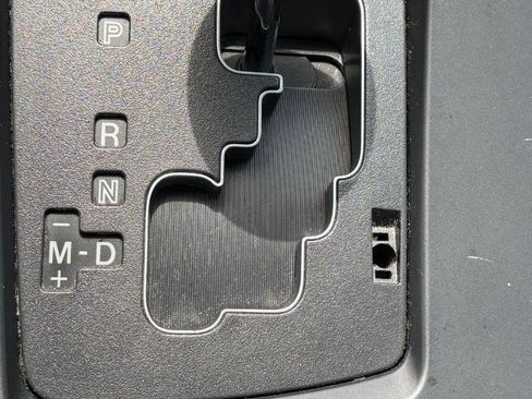 Used 2012 MAZDA MAZDA3 i Touring FWD image 14