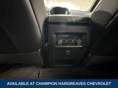 Certified 2023 Chevrolet Traverse LT w/ Rear Camera Mirror Package image 29