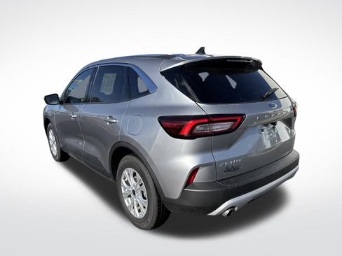 Used 2024 Ford Escape Active w/ Cold Weather Package image 11