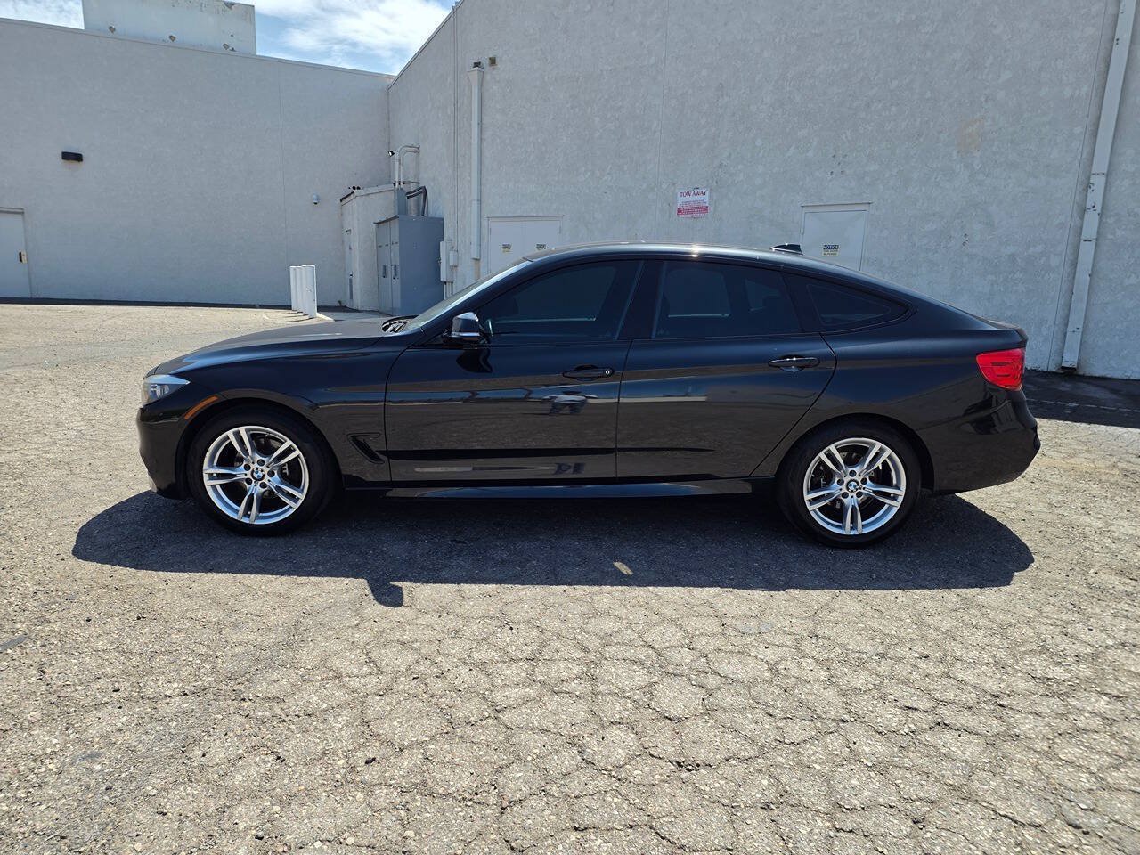 Used 2015 BMW 328i Gran Turismo xDrive AWD/4WD image 9