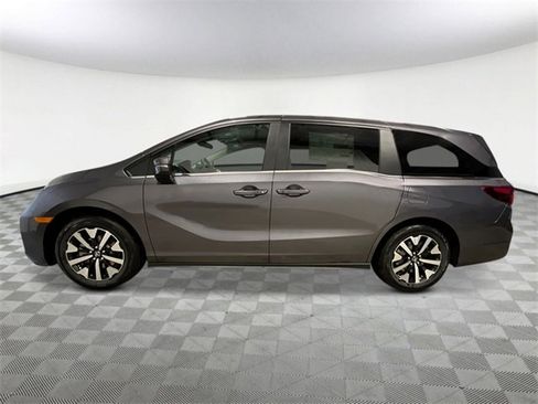 New 2026 Honda Odyssey EX-L image 3