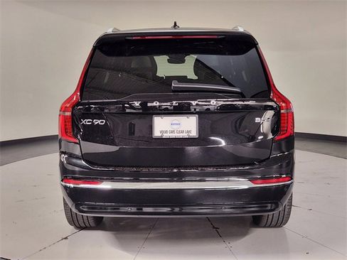 Used 2025 Volvo XC90 B5 Plus image 10