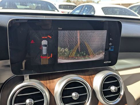 Certified 2022 Mercedes-Benz GLC 300 4MATIC image 9