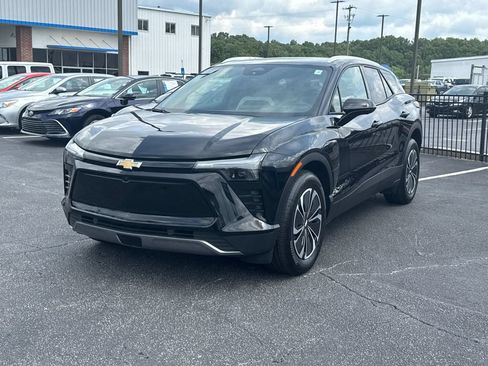 Used 2024 Chevrolet Blazer EV LT AWD/4WD image 2