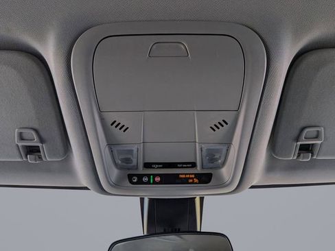 Used 2023 Chevrolet Blazer LT image 24