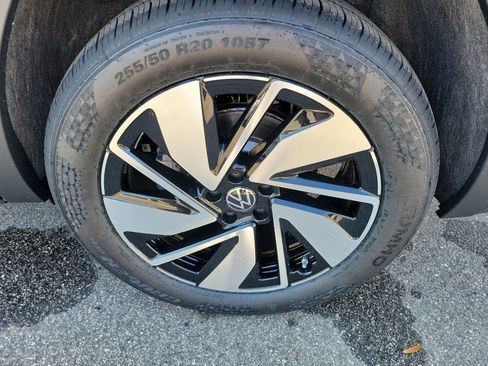 New 2026 Volkswagen Atlas SE image 25