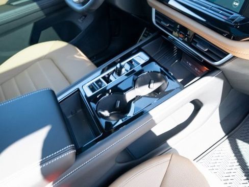 New 2026 Volkswagen Atlas Cross Sport SEL R-Line image 42