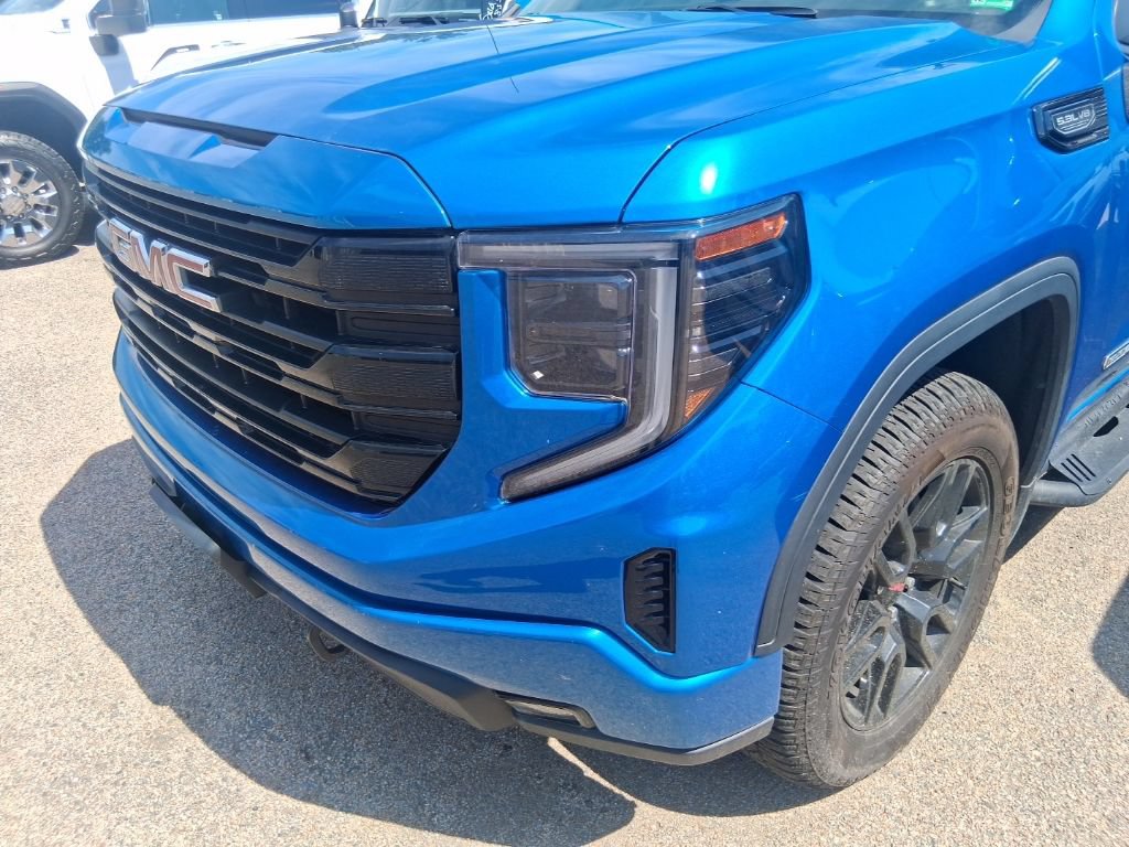 Used 2022 GMC Sierra 1500 Elevation AWD/4WD image 14