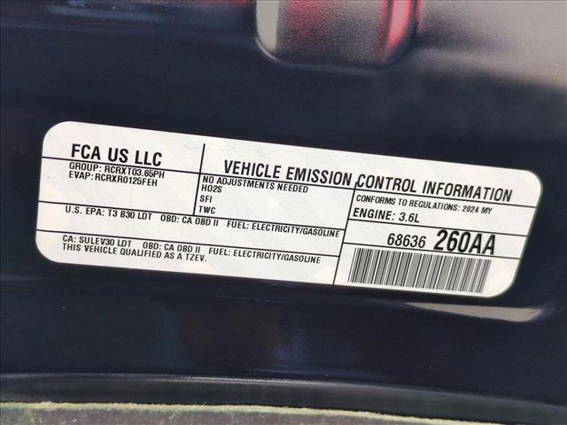 Used 2024 Chrysler Pacifica Limited FWD image 26