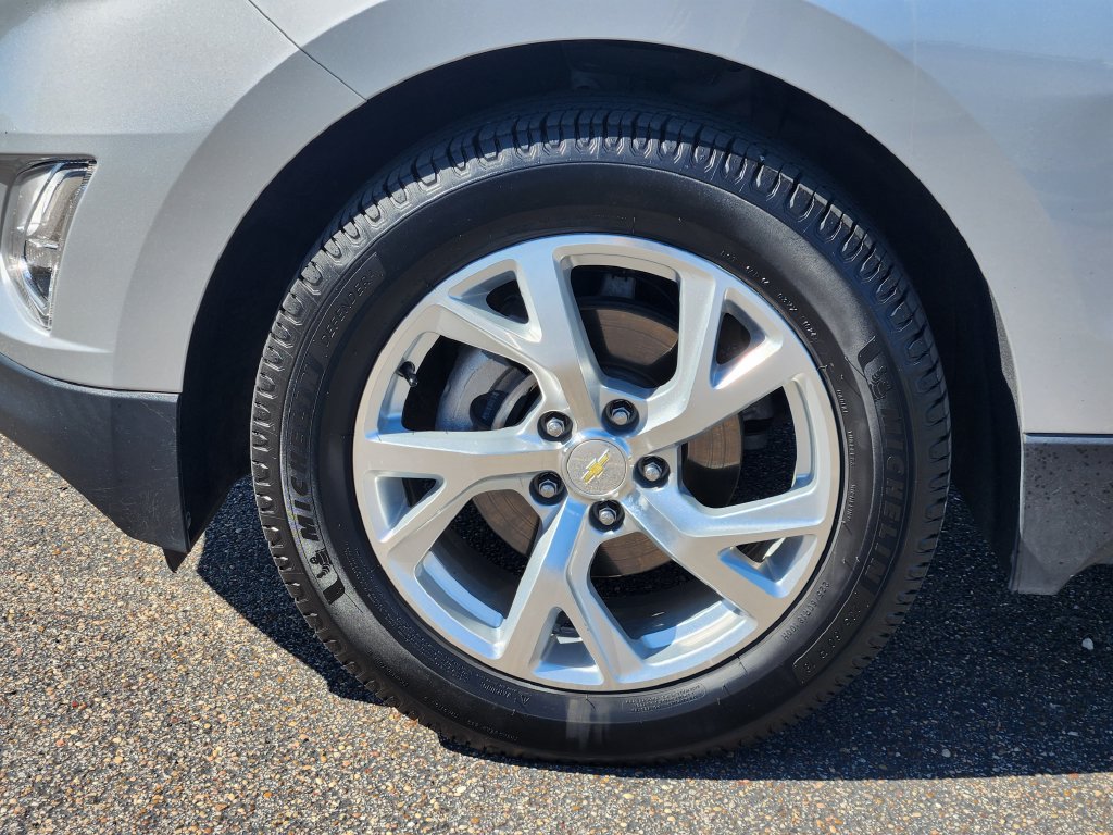Used 2018 Chevrolet Equinox Premier FWD image 9