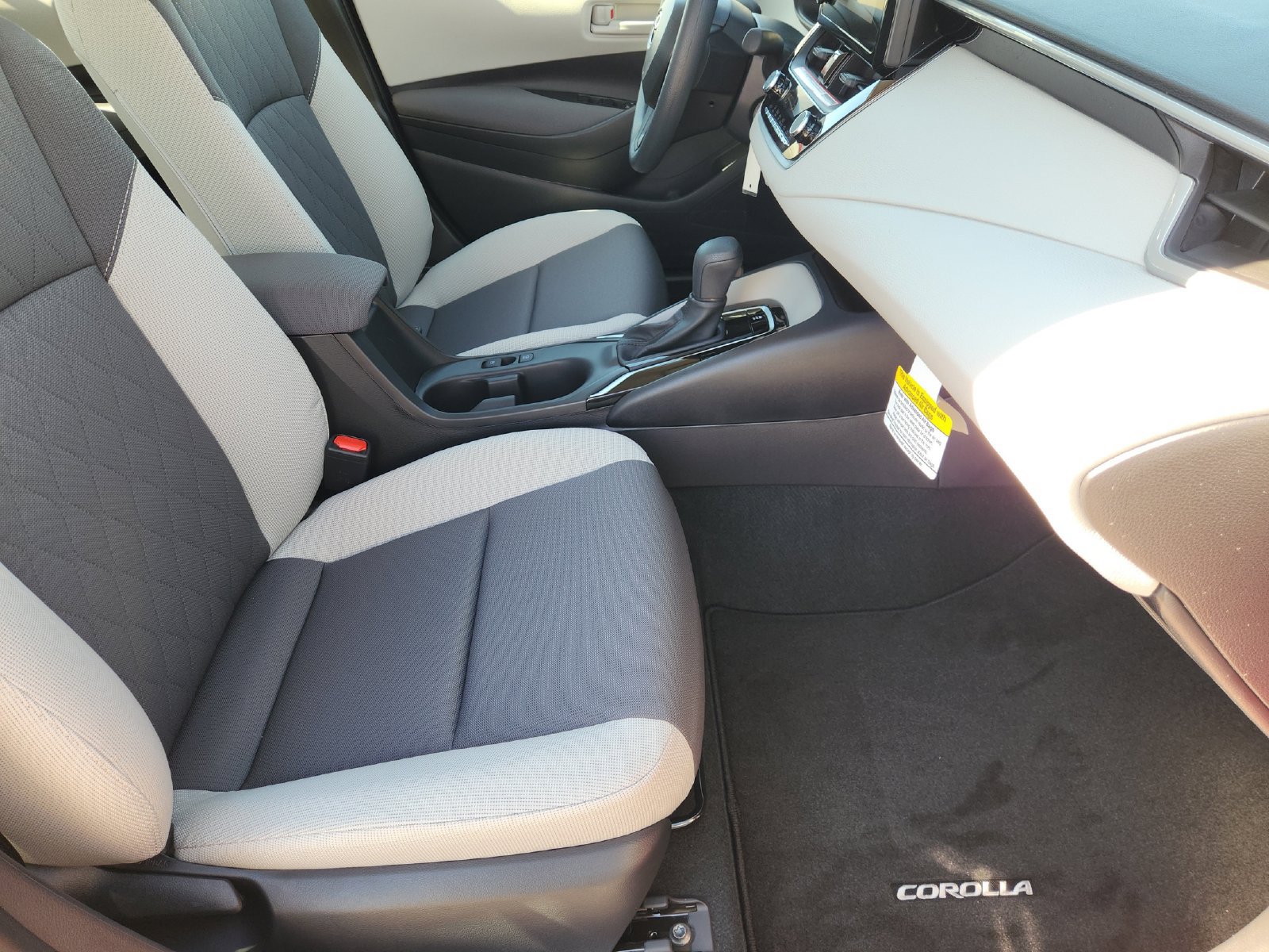 New 2027 Toyota Corolla LE FWD image 15