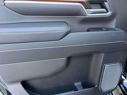 New 2026 GMC Sierra 2500 Denali w/ Denali Reserve Package image 16