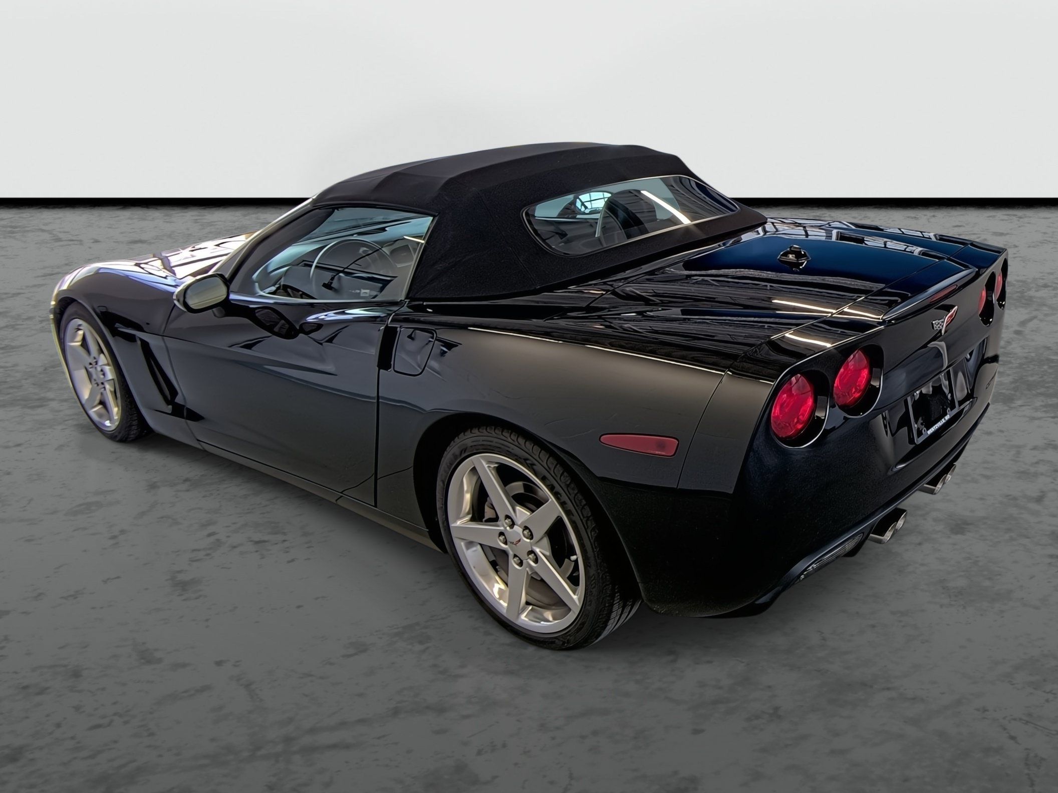 Used 2005 Chevrolet Corvette Convertible w/ Preferred Equipment Group RWD image 11