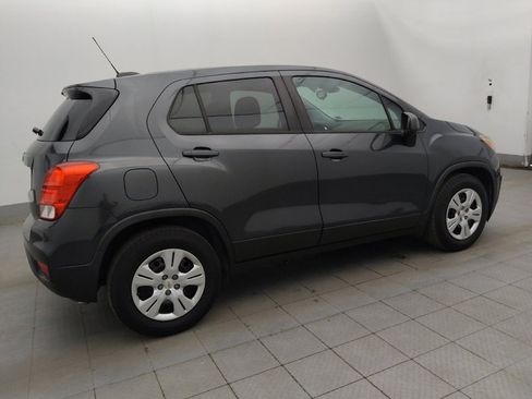 Used 2019 Chevrolet Trax LS w/ Tint and Cruise Package FWD image 10