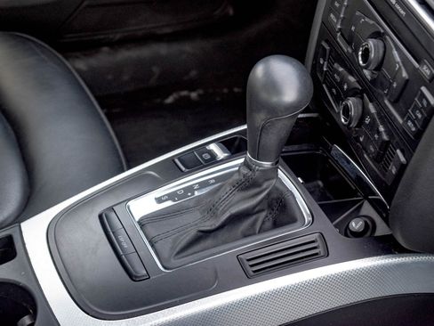 Used 2010 Audi A4 2.0T Premium image 19