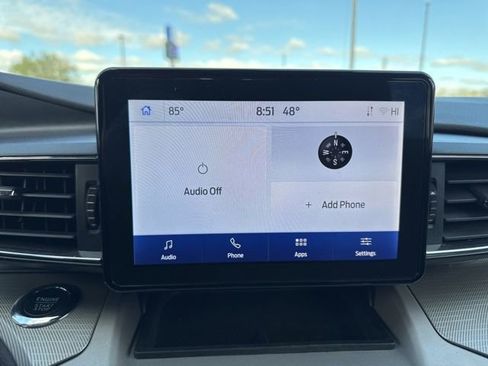Used 2023 Ford Explorer XLT w/ Equipment Group 202A AWD/4WD image 26