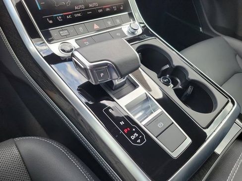 Used 2025 Audi Q7 3.0T Premium Plus w/ Premium Plus Package AWD/4WD image 28