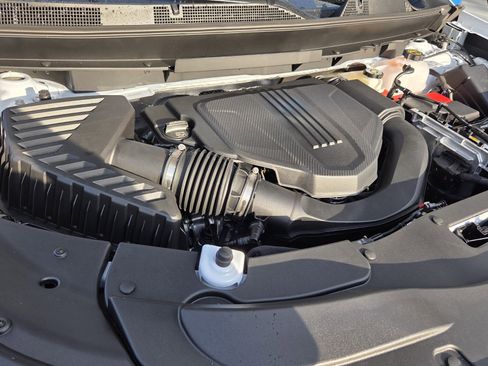 New 2026 Chevrolet Traverse Z71 w/ Enhanced Driving Package AWD/4WD image 27