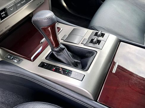 Used 2018 Lexus GX 460 Premium image 15
