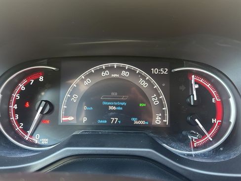 Used 2023 Toyota RAV4 XLE Premium image 25