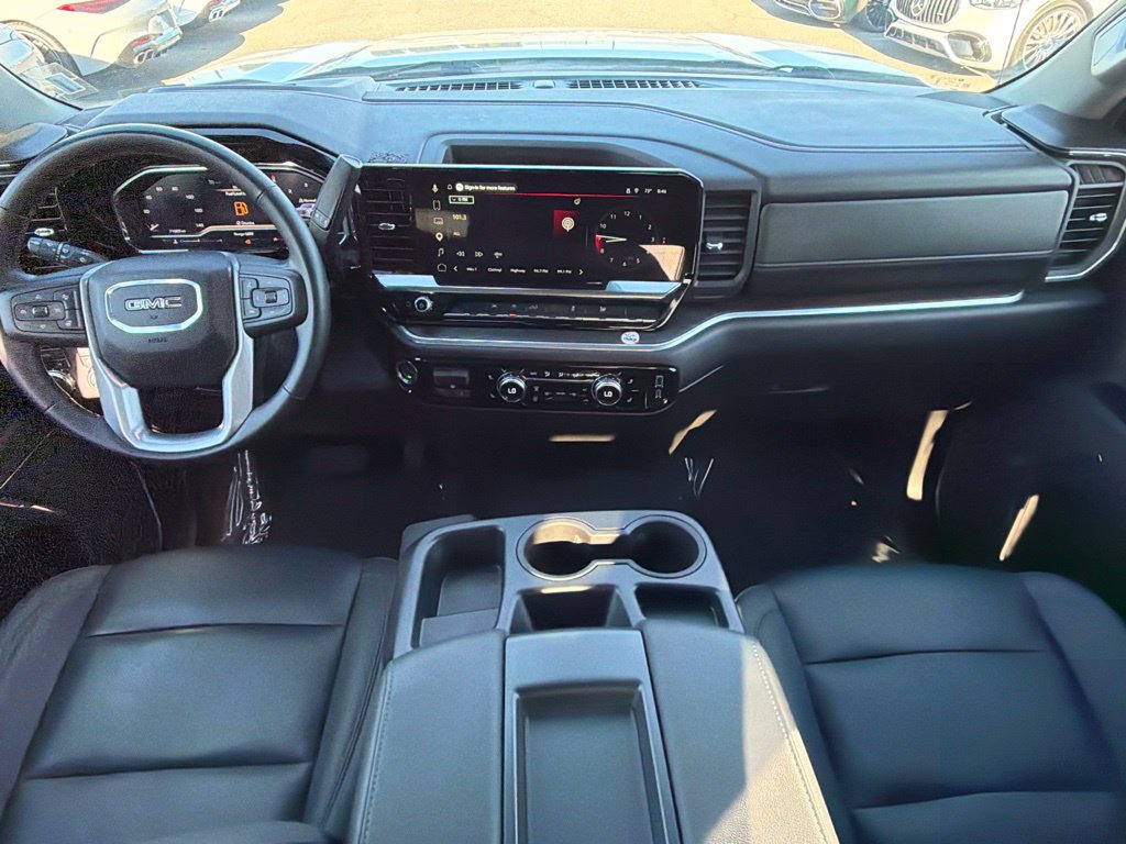 Used 2025 GMC Sierra 1500 SLT AWD/4WD image 32