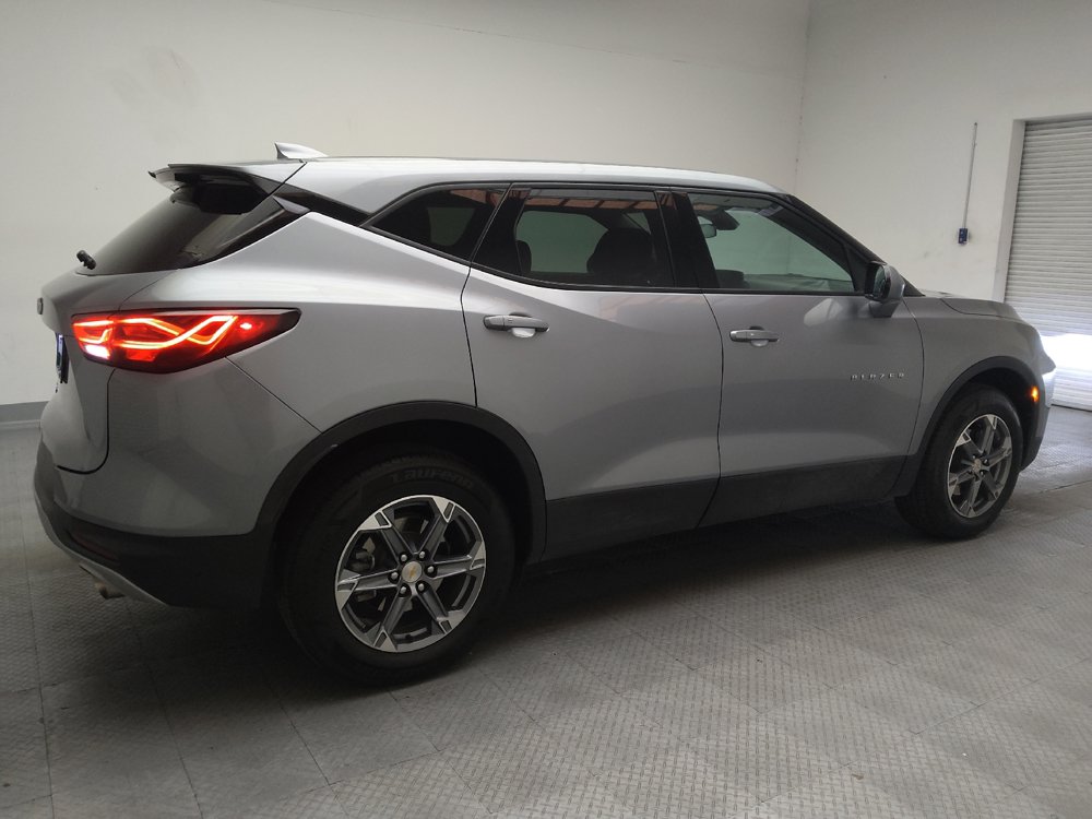 Used 2025 Chevrolet Blazer LT AWD/4WD image 10