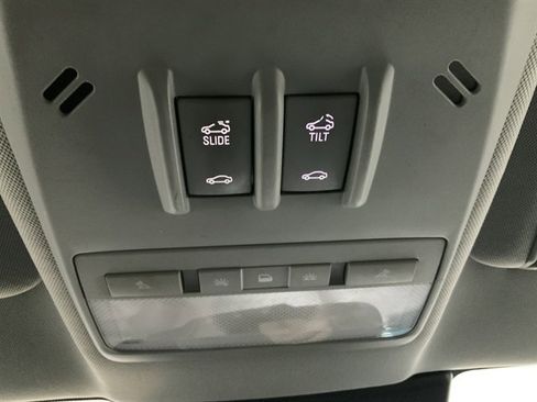 Used 2019 Chevrolet Trax Premier w/ Midnight Edition image 36