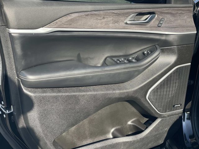 Used 2023 Jeep Grand Cherokee 4WD 4xe w/ Luxury Tech Group II image 19