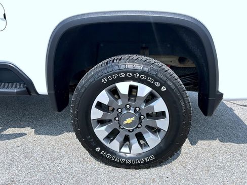 Certified 2022 Chevrolet Silverado 2500 LT w/ Convenience Package AWD/4WD image 23