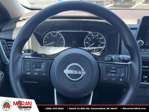 Used 2023 Nissan Rogue SV FWD image 17
