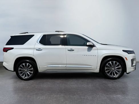Used 2023 Chevrolet Traverse Premier w/ LPO, Floor Liner Package AWD/4WD image 2