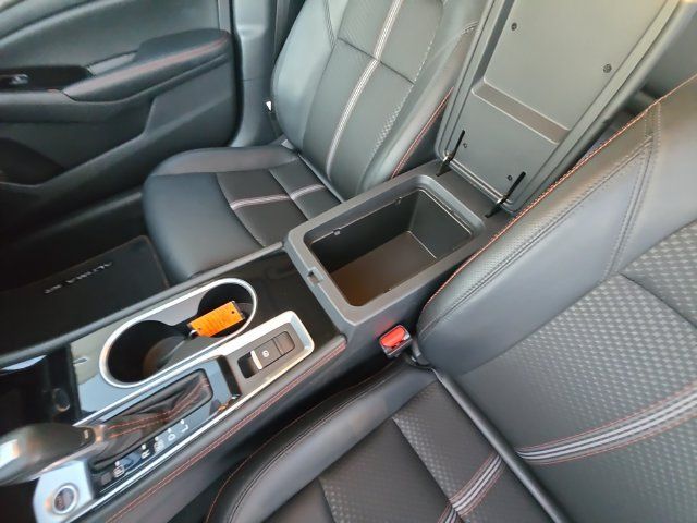 Used 2025 Nissan Altima 2.5 SR AWD/4WD image 26