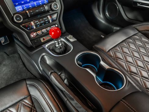Used 2021 Ford Mustang GT Premium w/ GT Performance Package RWD image 8