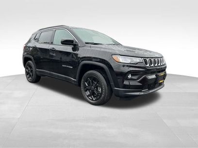 Used 2025 Jeep Compass Latitude