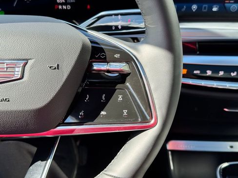 Used 2025 Cadillac Lyriq Sport image 59