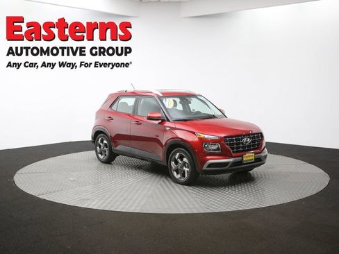 Used 2024 Hyundai Venue SEL image 49