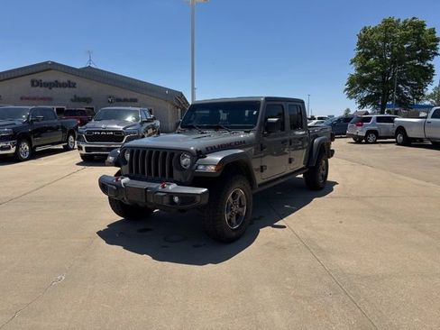 Used 2023 Jeep Gladiator Rubicon w/ Cold Weather Group AWD/4WD image 3