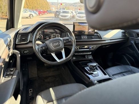 Used 2021 Audi Q5 e Premium Plus w/ Premium Plus Package image 18
