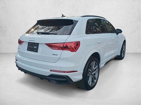 Certified 2025 Audi Q3 2.0T Premium w/ Convenience Package image 5