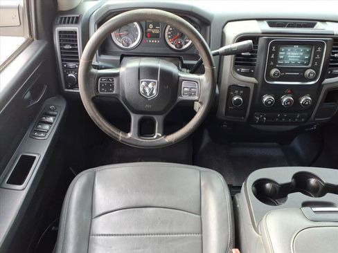 Used 2016 RAM 2500 Tradesman image 15