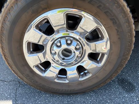 Used 2024 Ford F250 King Ranch w/ Chrome Package AWD/4WD image 9